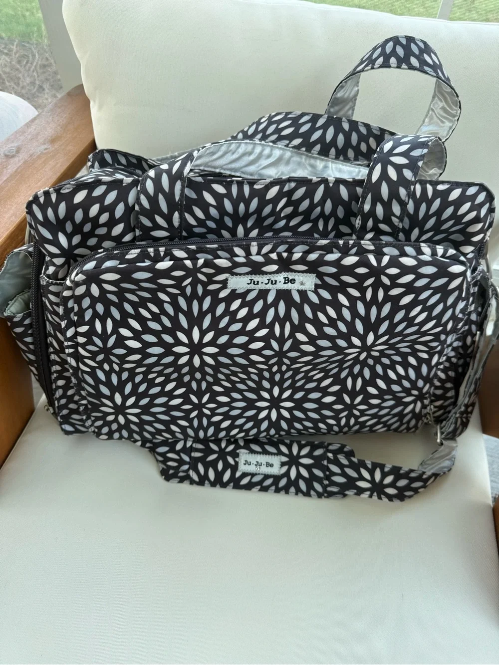 Ju-Ju-Be Black & White Petal Print Baby Bag